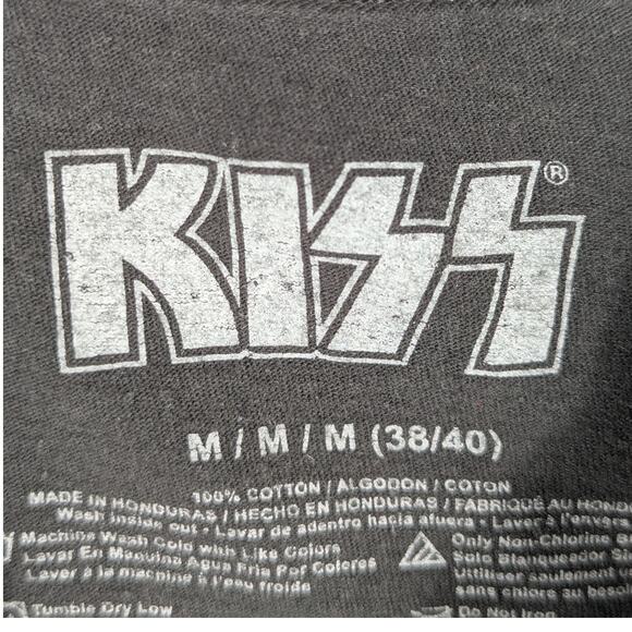 KISS World Tour 77 T Shirt Medium Black Vintage Style Band Graphic Rock Tee - Picture 3 of 4